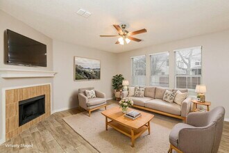 7806 Calgary Ln in Arlington, TX - Building Photo - Building Photo