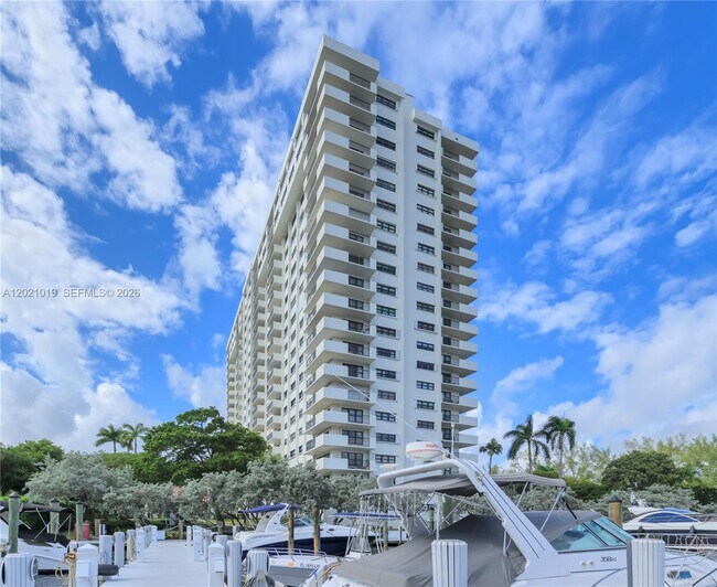 property at 3200 Port Royale Dr N
