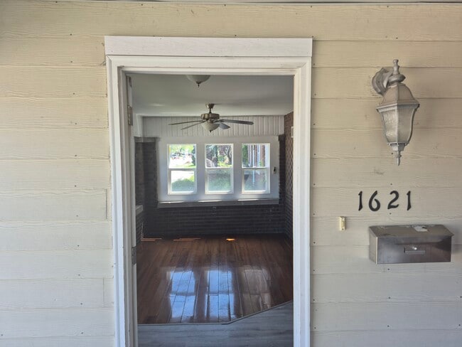property at 1621 S 5th St