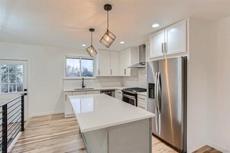 4090 W Wagon Trail Dr in Littleton, CO - Building Photo - Building Photo