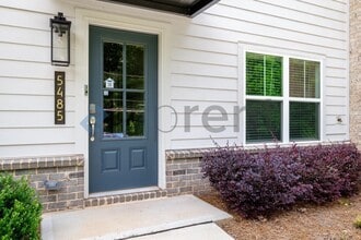 5485 Blossomwood Trl SW in Mableton, GA - Foto de edificio - Building Photo