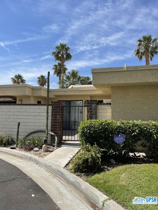 6723 Greenwood Cir in Palm Springs, CA - Building Photo - Building Photo