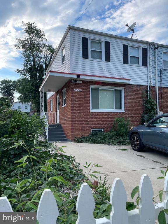 property at 12040 Valleywood Dr