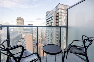 801 Bay St. in Toronto, ON - Building Photo - Building Photo