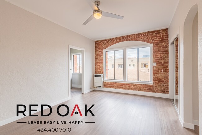 property at 238 S Mariposa Ave
