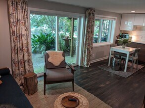 314 Glendale Dr, Unit #1 in Chapel Hill, NC - Building Photo - Building Photo