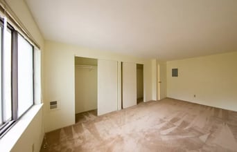 7 VHL in Natick, MA - Building Photo - Building Photo