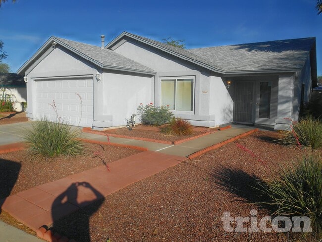 3628 W Firehawk Dr in Glendale, AZ - Building Photo - Building Photo