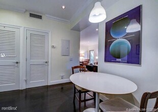 1551 Lenox Ave in Miami Beach, FL - Building Photo - Building Photo