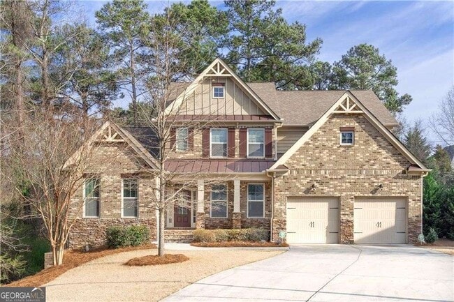 property at 7740 Stratford Ln