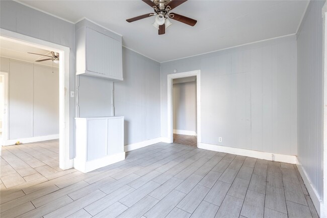 property at 1509 J H Clouser St