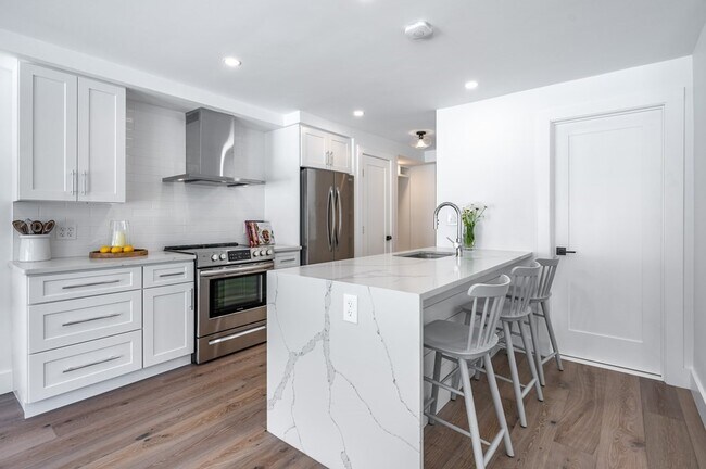 116 Sewall Ave in Brookline, MA - Building Photo - Building Photo