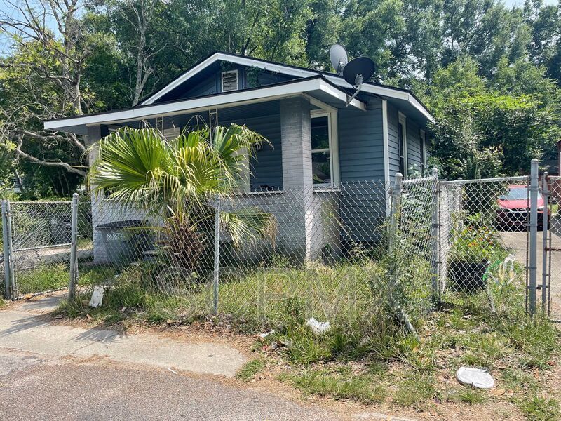 3305 Florida Ave Photo