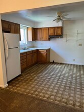 100 Woodland Rd in Mingo Junction, OH - Building Photo - Building Photo
