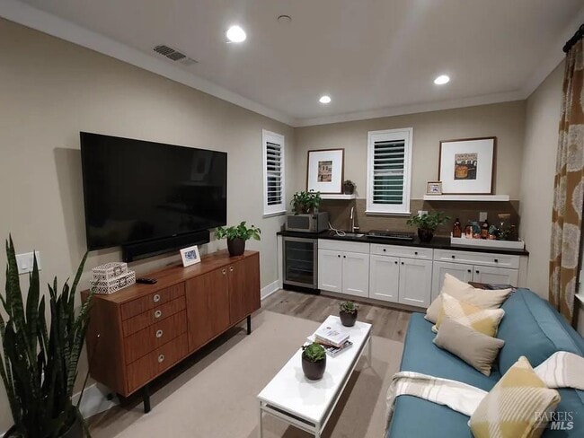 property at 706 Hydrangea Dr