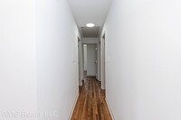 634 Woodburn Dr photo'