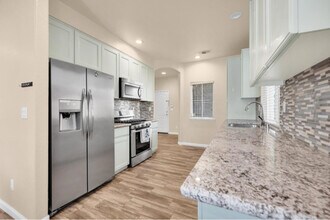 3355 Seymour Ct in West Sacramento, CA - Building Photo - Building Photo