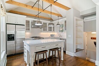 23 Bellis Cir in Cambridge, MA - Building Photo - Building Photo