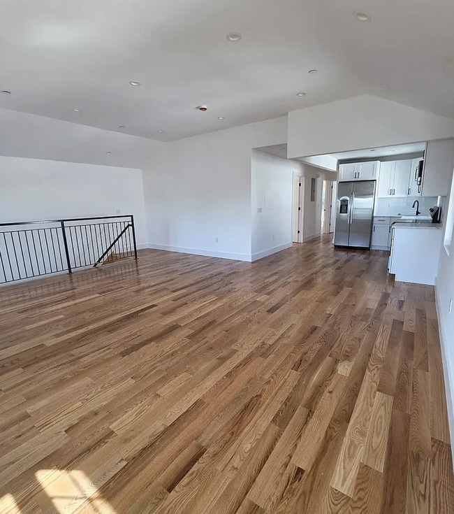 property at 119 Rochelle St