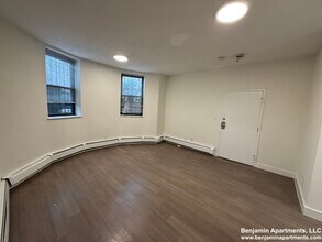 552 Massachusetts Ave, Unit 1 in Boston, MA - Building Photo - Building Photo
