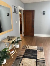 325 Voorheis St in Pontiac, MI - Foto de edificio - Building Photo