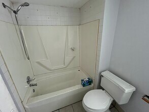 769 Sherman Ave in Sharon, PA - Building Photo - Building Photo