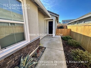 711 Coronado Ct in Lincoln, CA - Building Photo - Building Photo