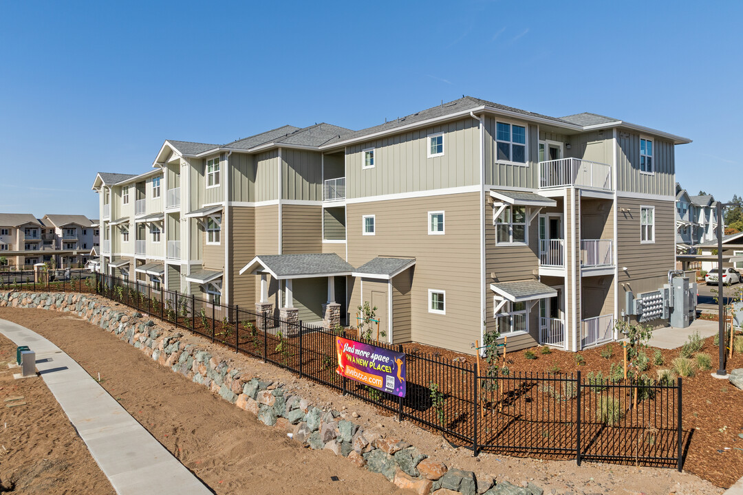 Deer Creek I &II in Chico, CA - Building Photo