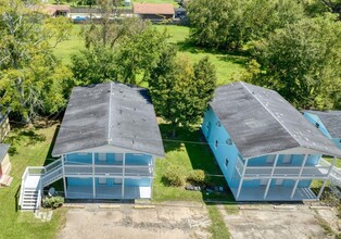 4500-4504 Church St in Moss Point, MS - Building Photo - Primary Photo