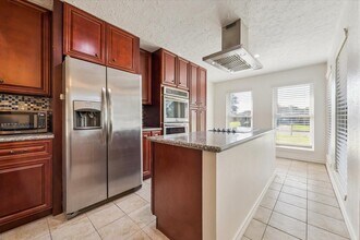 2914 Marlin in League City, TX - Building Photo - Building Photo