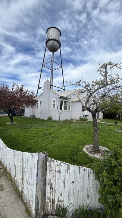 191 SW 5th Ave in Ontario, OR - Foto de edificio