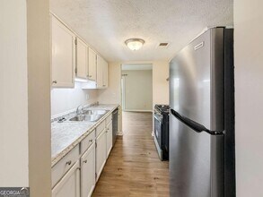 1884 Shenandoah Valley Ln in Smyrna, GA - Building Photo - Building Photo