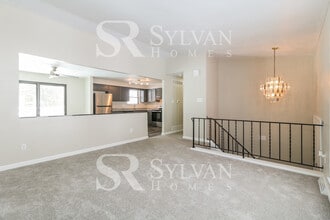 98 Carmella Dr in White Oak, PA - Building Photo - Building Photo