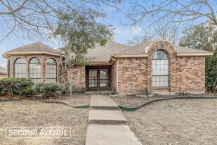 8802 Briarwood Dr in Rowlett, TX - Building Photo