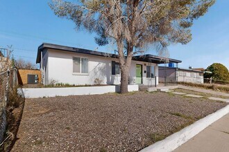 6203 Trowbridge Dr in El Paso, TX - Building Photo - Building Photo