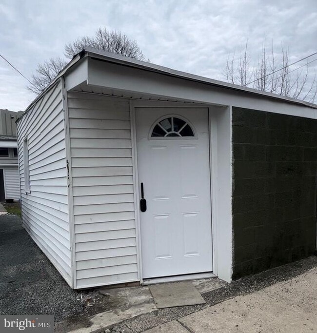 property at 614 Minor St