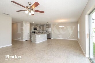 163 Southern Breeze Lp in Winter Haven, FL - Building Photo - Building Photo