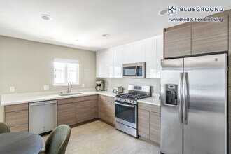 215 Union Ave-Unit -FL2-ID556 in Campbell, CA - Building Photo - Building Photo