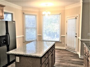 8401 Forest Shadow Cir in Cornelius, NC - Building Photo - Building Photo