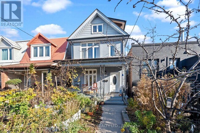 property at 899 Lansdowne Ave