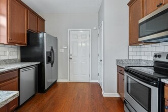 4420 Battle Forest Rd in Hope Mills, NC - Building Photo - Building Photo