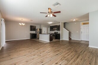 1809 Greenwood Valley Dr in Plant City, FL - Building Photo - Building Photo