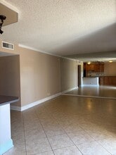305 E Ocean Ave, Unit 206 in Boynton Beach, FL - Foto de edificio - Building Photo