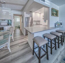 2565 S Ocean Blvd, Unit 1040 in Palm Beach, FL - Building Photo - Building Photo