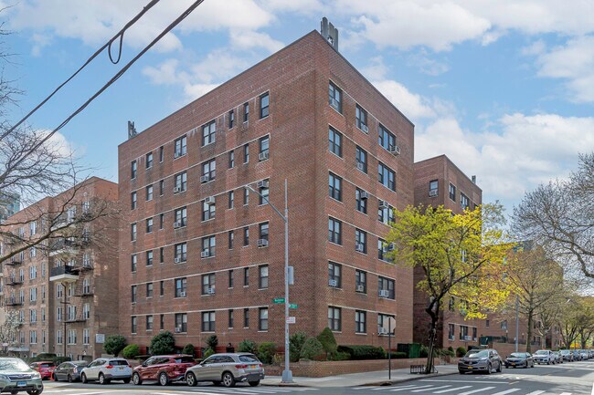 620-640 W 239th St