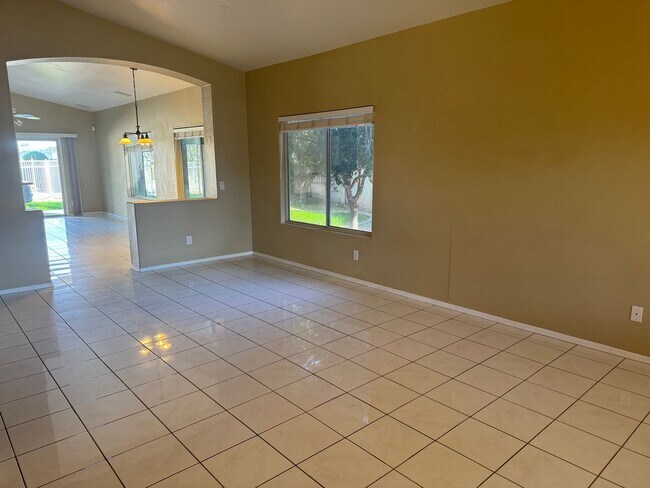 731 N Tiago Ct in Gilbert, AZ - Building Photo - Building Photo