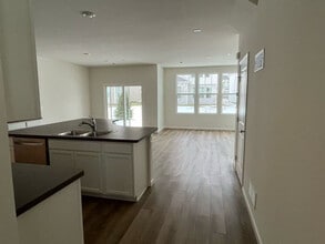 5922 Hawkweed Dr in Naperville, IL - Building Photo - Building Photo