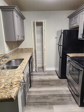 8911 Manor Loop, Unit 205 in Lakewood Ranch, FL - Building Photo - Building Photo