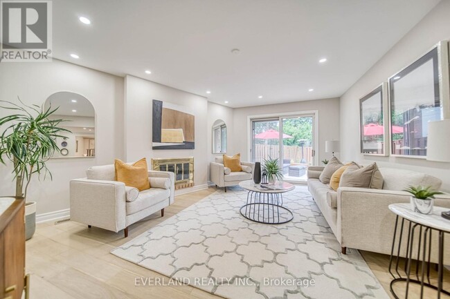 8 Elliotwood Ct in Toronto, ON - Building Photo - Building Photo