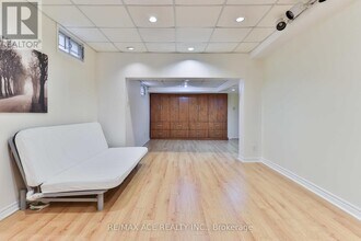 6 Ellenhall Square in Toronto, ON - Building Photo - Building Photo